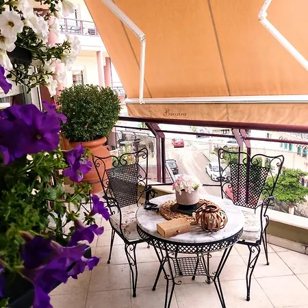 Classic With Beautiful View Appartement Kastoria