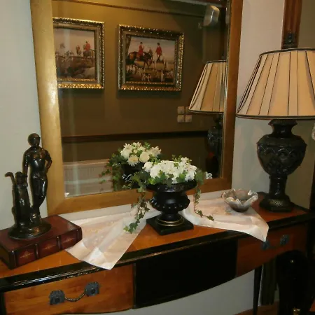 Classic With Beautiful View Apartment