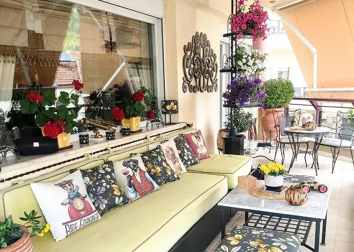 Classic With Beautiful View * קסטוריה