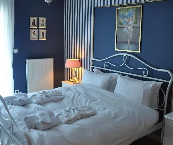 Classic With Beautiful View דירה *