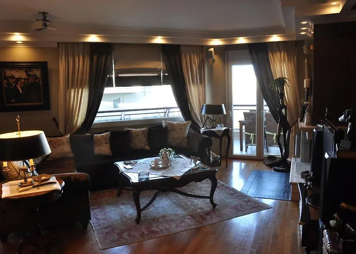 Classic With Beautiful View דירה